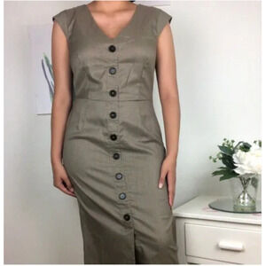 Walter Baker dress size 10 Woven Deep V-Neck Straight‎ work wear